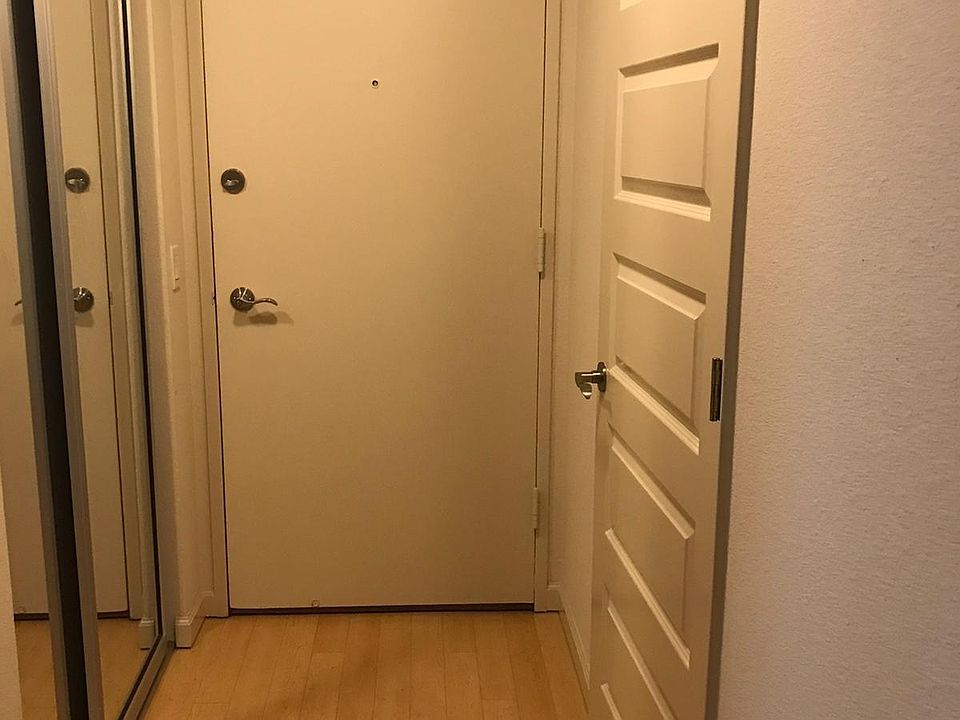 2nd image of 2290 Stockton St