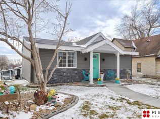 3913 T St, Omaha, NE 68107