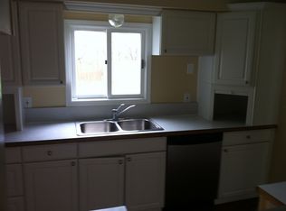 6436 Saline Dr, Waterford, MI