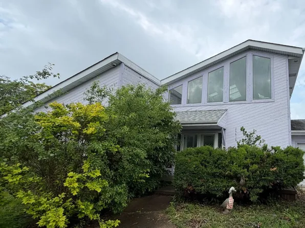 25636 N Stoney Kirk Ct, Lake Zurich, IL 60047