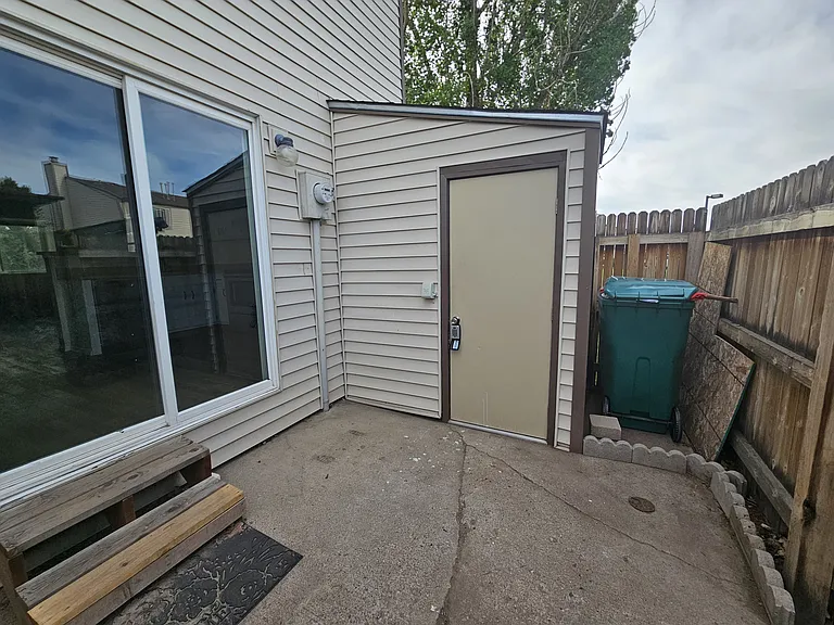 7628 Lexington Manor Dr — Photo 27