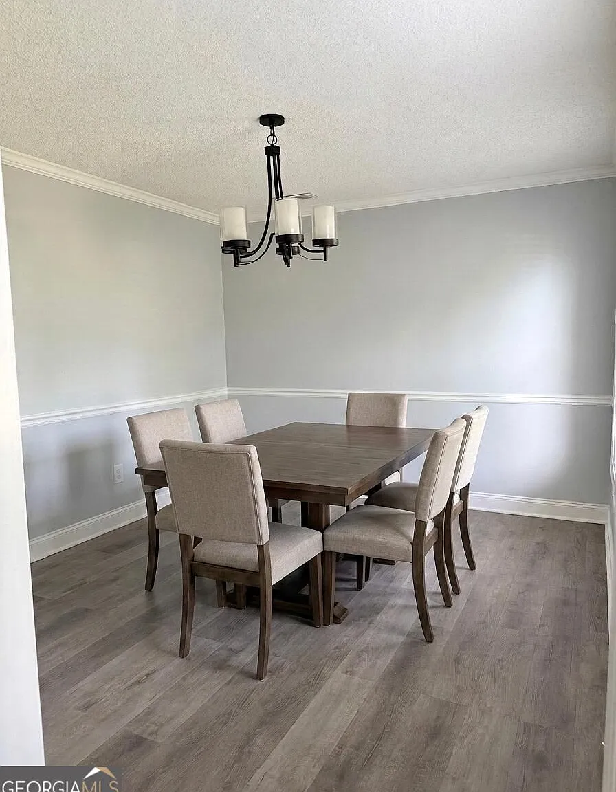 4 bed, 2.5 bath, 2185 sqft, $2,500 — Photo 4
