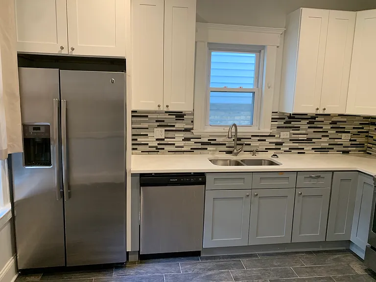 3145 N Seminary Ave #1F — Photo 5