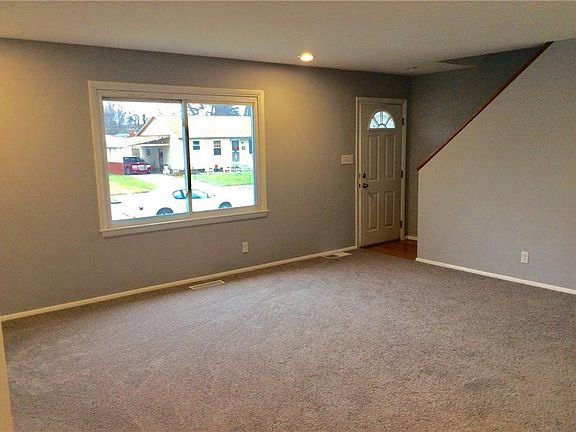 2nd image of 3519 Joan Pl
