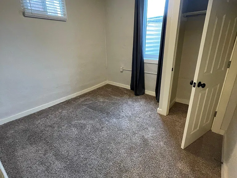 1435 N Perry St #B — Photo 13