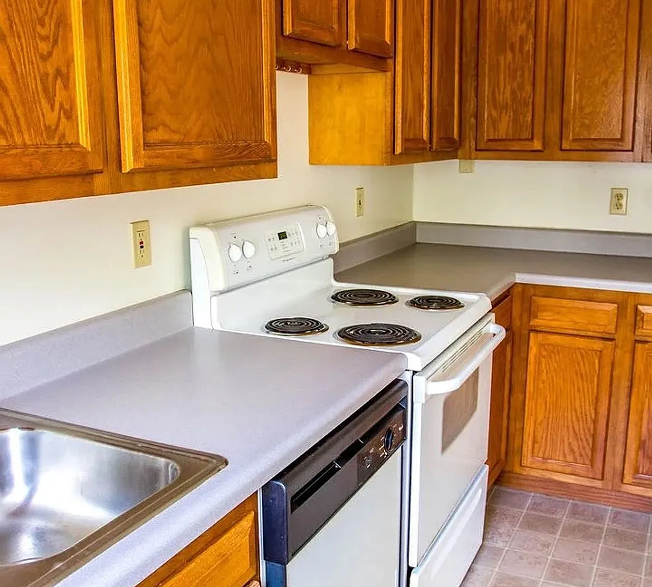 809 S Henderson St — Photo 2
