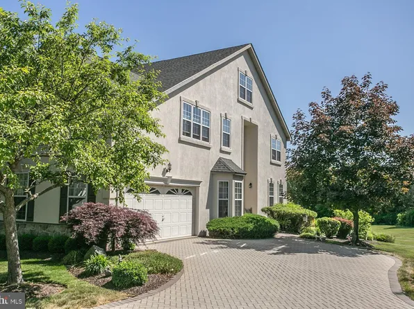 161 Meadow View Ln, Lansdale, PA 19446