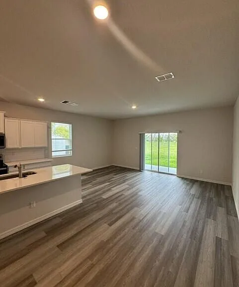 12845 SW Forli Way — Photo 3