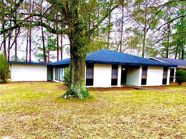 615 Lallah St, Pineville, LA 71360