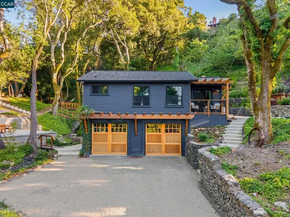 125 Canon Dr, Orinda, CA 94563