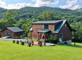 57 Hillside Bluffs Ln, Buckeye, WV 24924