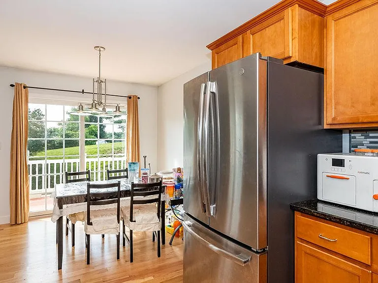 25 Village Dr — Photo 11