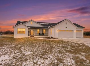 3580 Shoemaker Rd, Almont, MI 48003