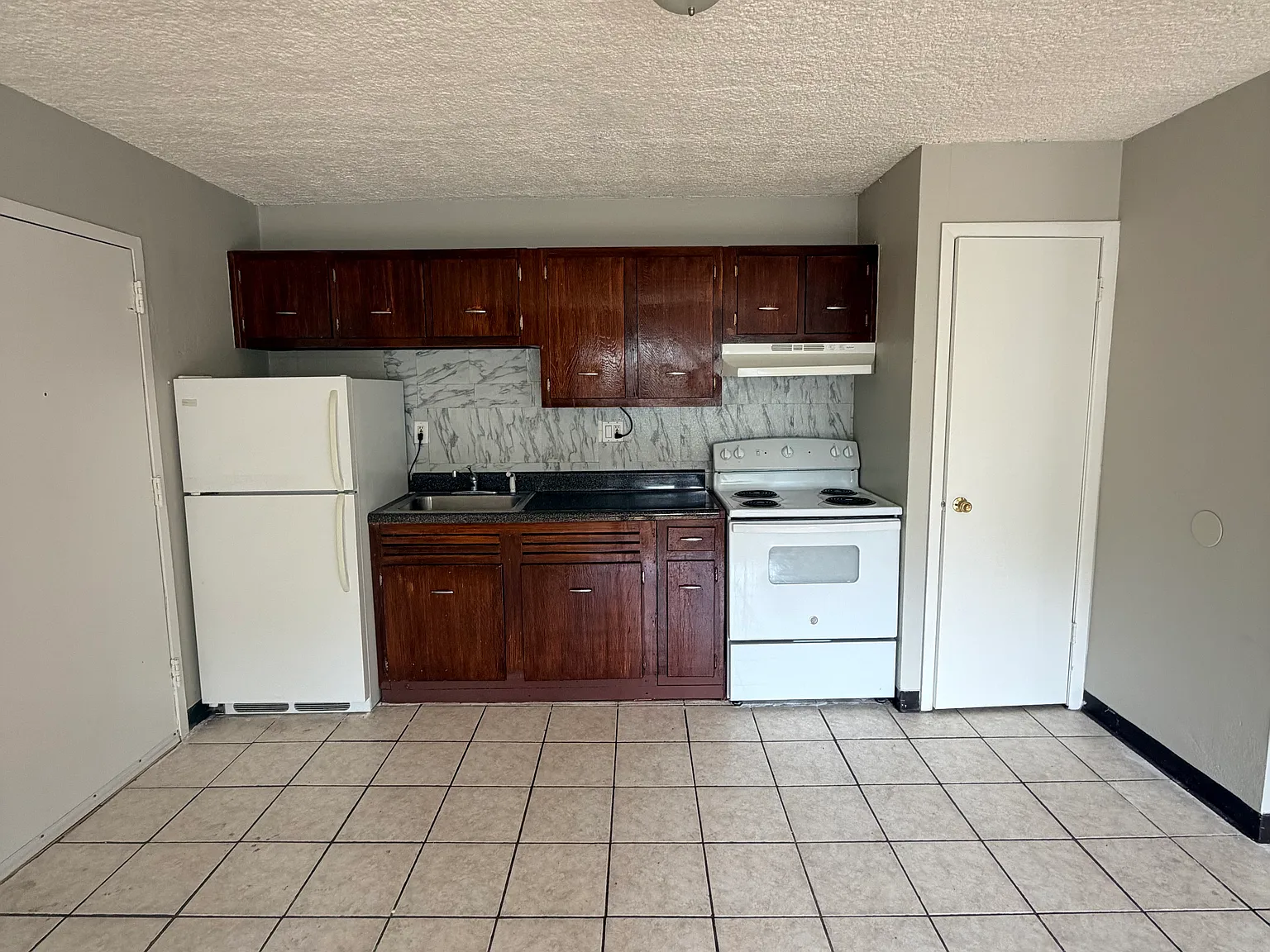 1 bed, $1,400 — Photo 3
