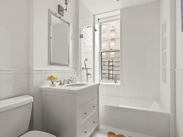 16 East 96th Street image 20 of 23