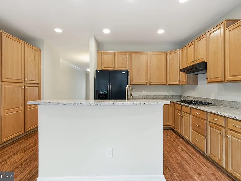 8108 Dove Cottage Ct — Photo 13