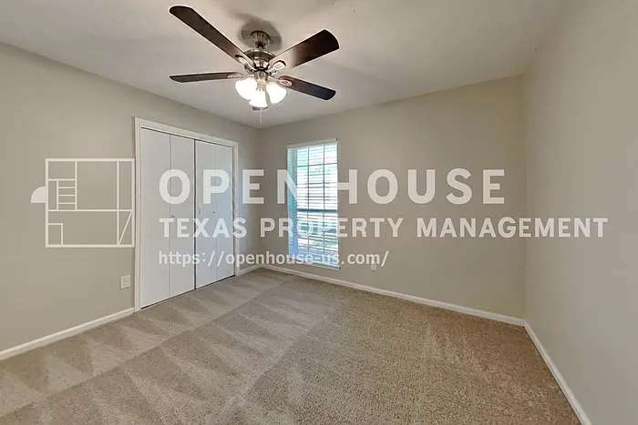 1920 Crooked Creek Ln — Photo 15
