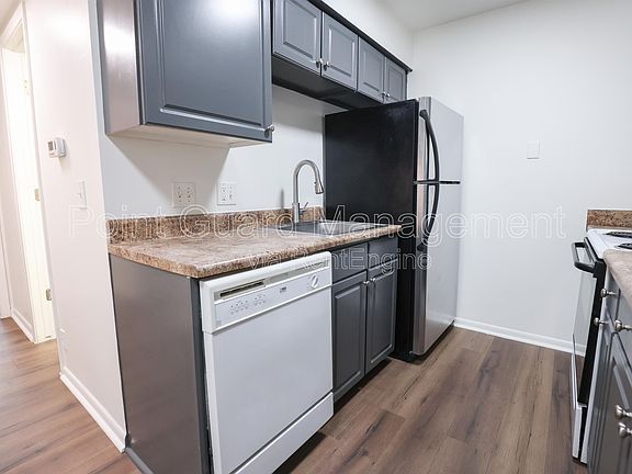 3rd image of 4226 Frances St APT 83