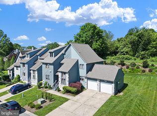 109 Foxfire Dr, Newark, DE 19711