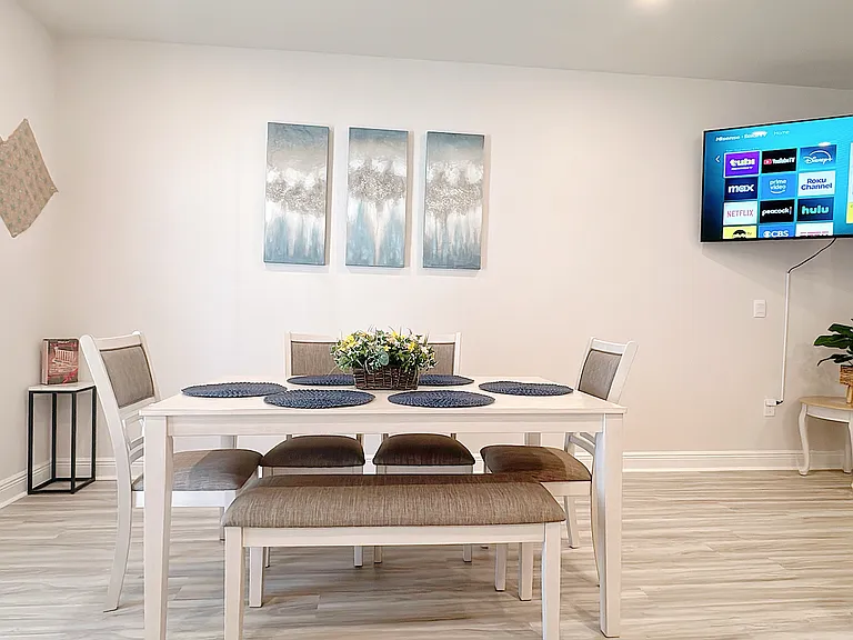 Brand new dining table able to watch TV when eating your meal