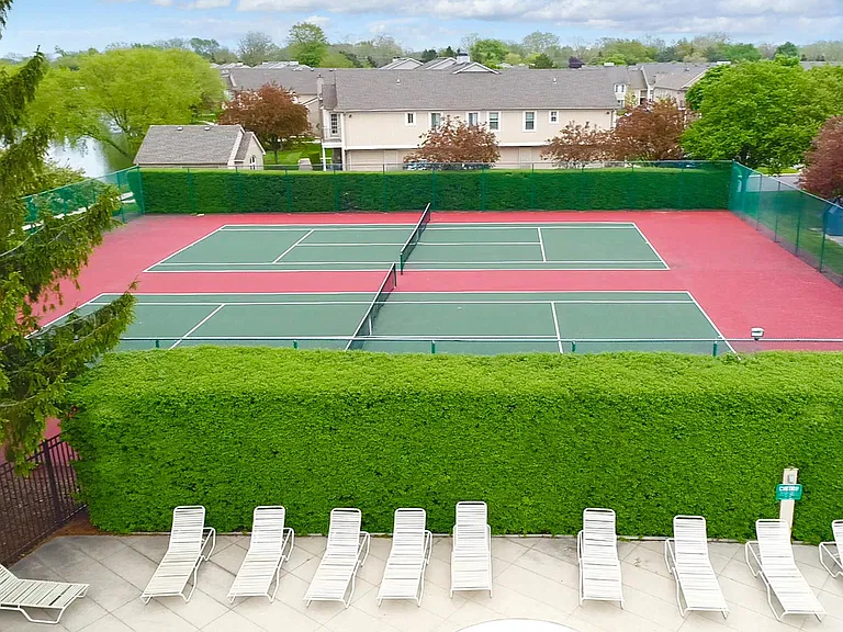 Manors at Knollwood — Photo 18
