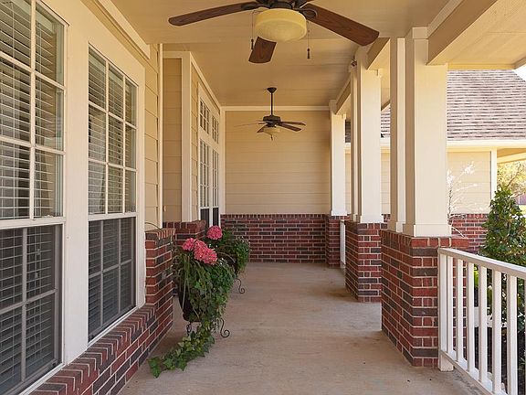 2nd image of 1338 Deerbrook Dr