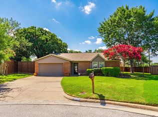 3727 French Wood Dr, Arlington, TX 76016