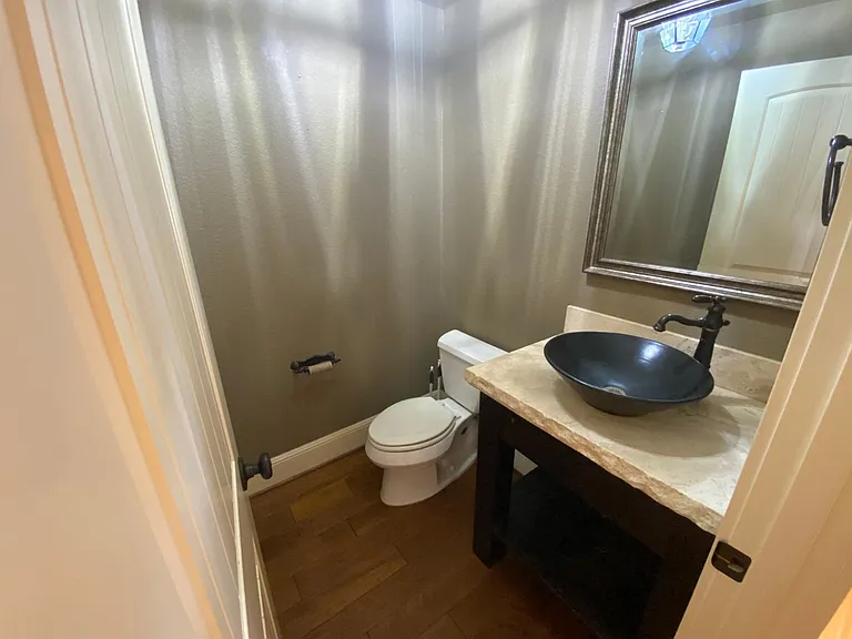 JH1102 — Photo 14