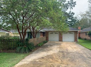 7483 Pennhill Dr, Baton Rouge, LA 70817