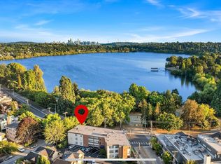 7850 E Green Lake Dr N APT 101, Seattle, WA 98103