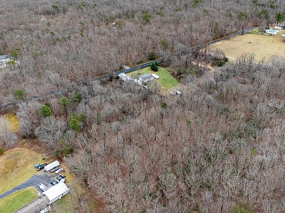 5th image of 187 Pine Chapel Ln