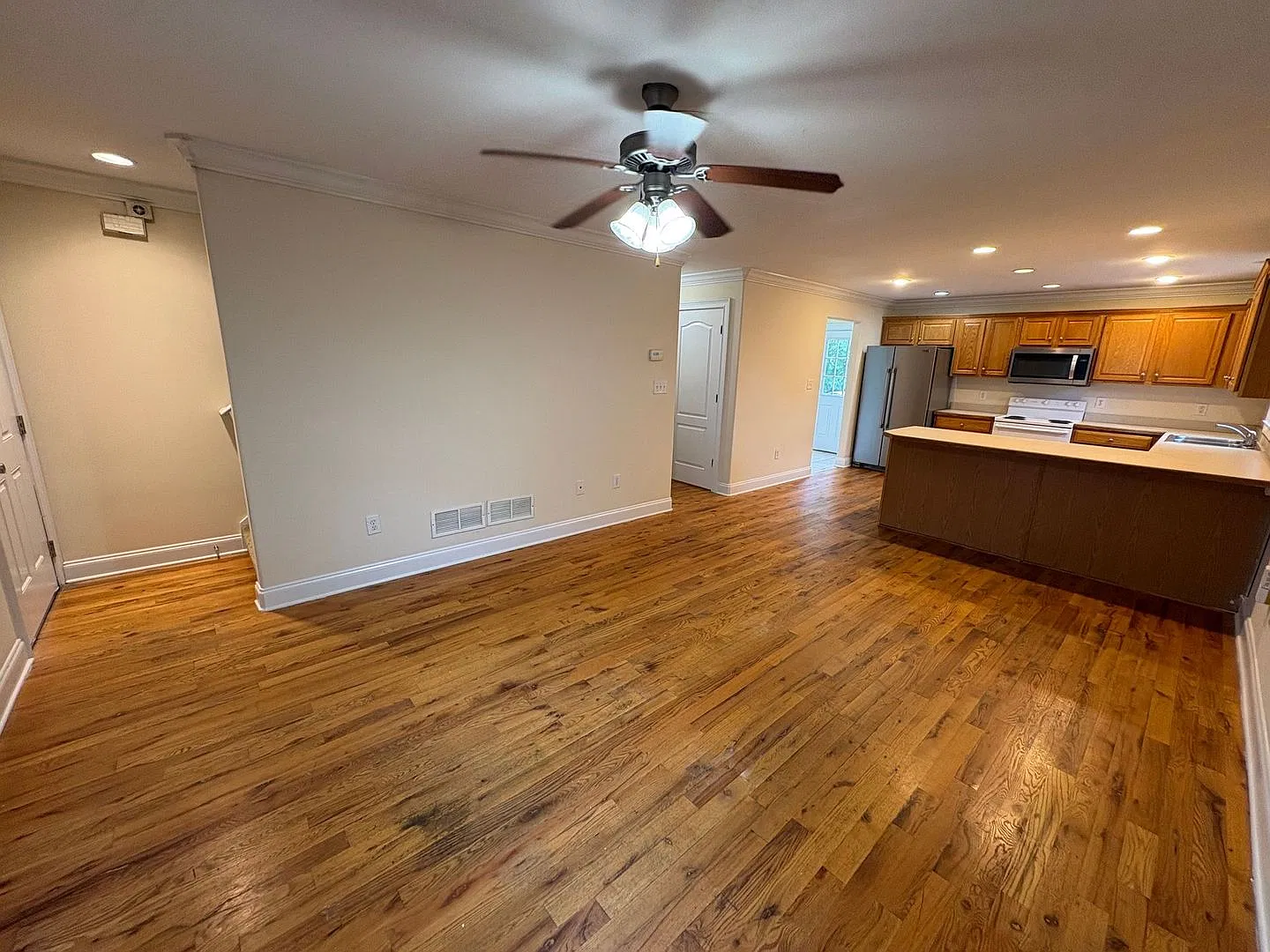 Pre-Leasing For August 6th 2027! — Photo 2