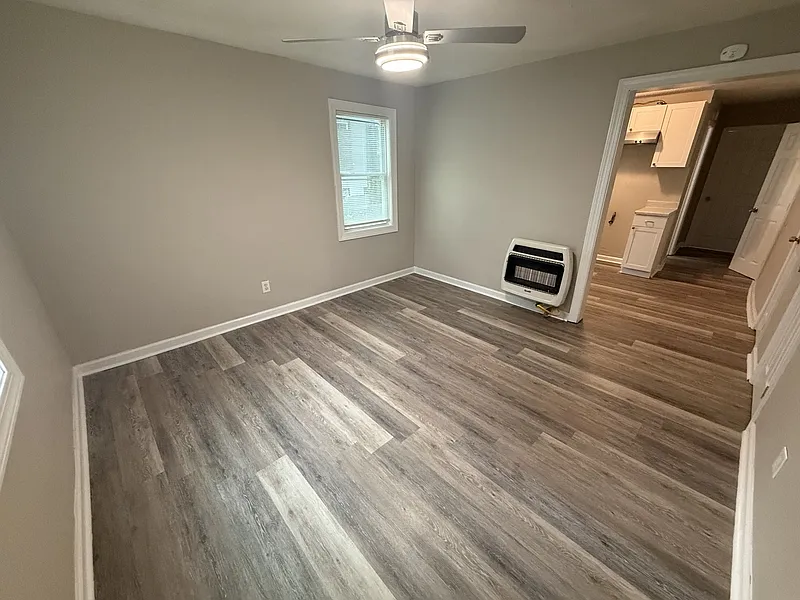 1 bed, 1.0 bath, 550 sqft, $675 — Photo 3