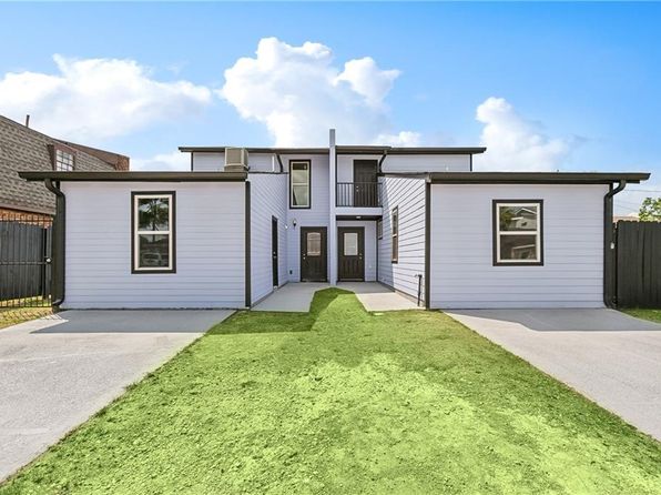 3604 Jupiter Dr, Chalmette, LA 70043