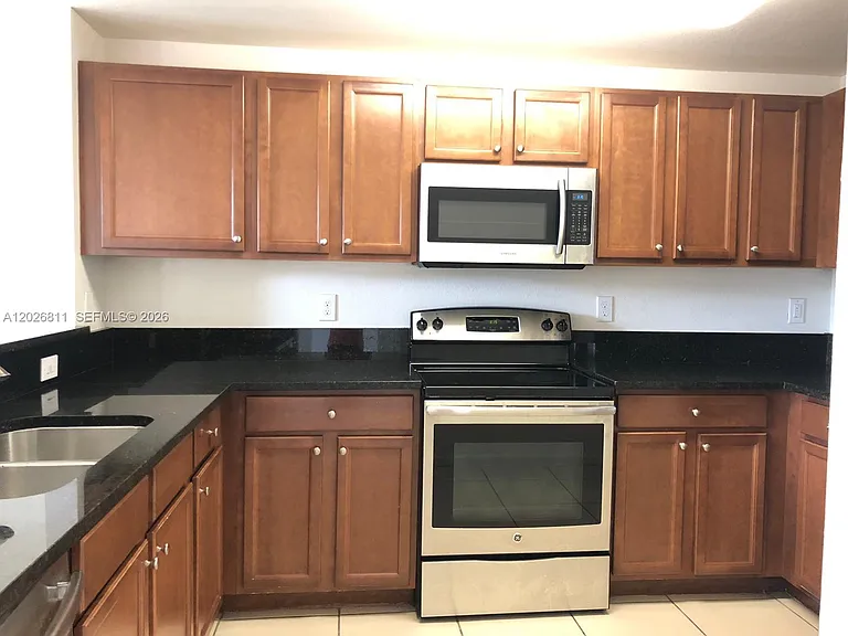 8960 NW 97th Ave #102 — Photo 5