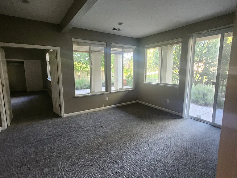 1921 Quail Creek Ct — Photo 30