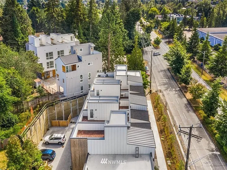 6020 Sand Point Way NE — Photo 26