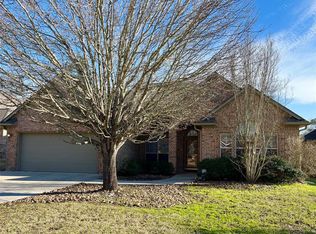 911 Christi Lynn Ln, Conroe, TX 77304