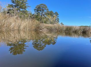 330 Garbacon Dr #211, Beaufort, NC 28516