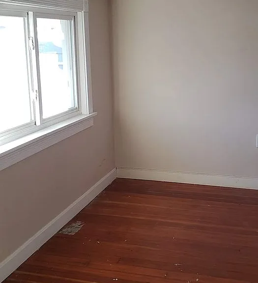 38 Strathmore Rd — Photo 12