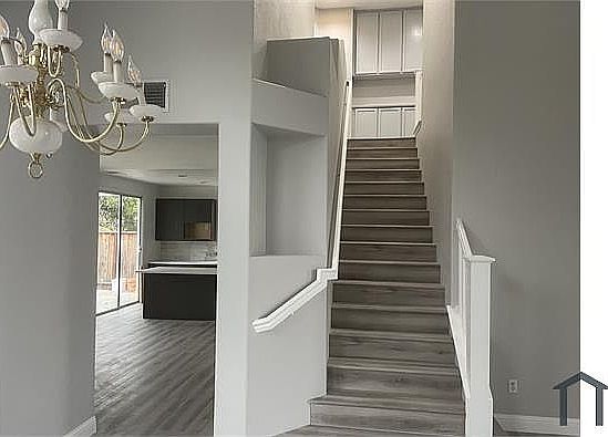 2nd image of 3992 Lakeside Dr