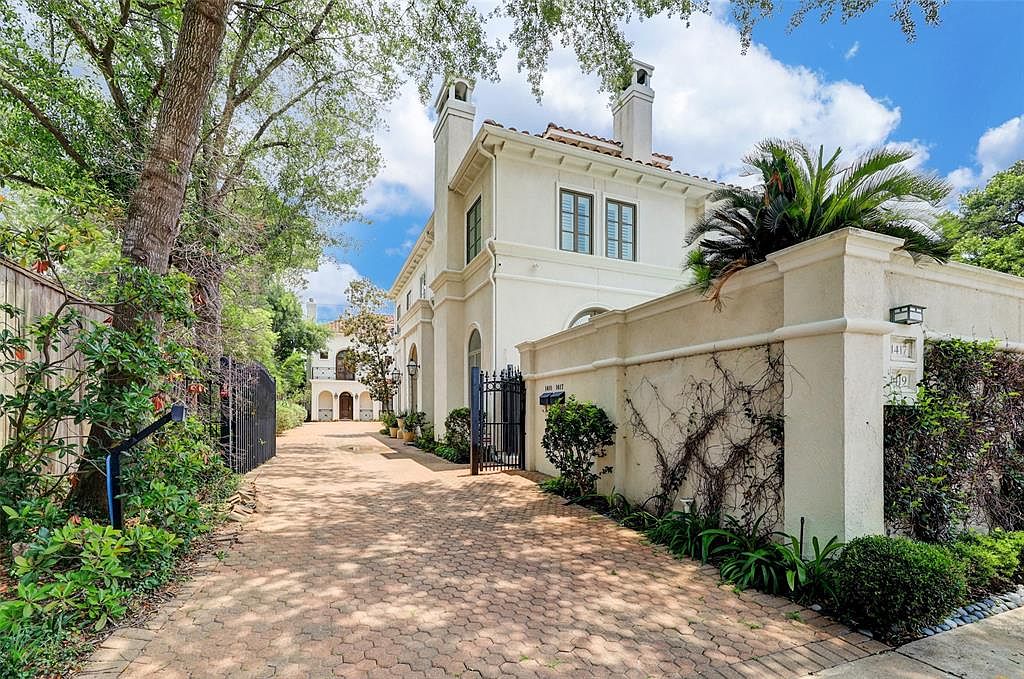 1419 Nantucket Dr, Houston, TX 77057 | Zillow