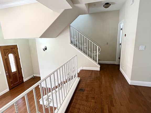 3rd image of 3270 Lago De Como Pl
