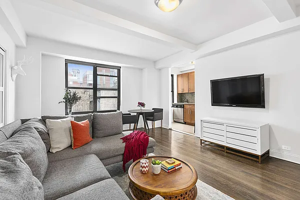 Sold by Compass | media 11