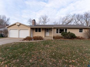 1408 E Otonka Trl, Sioux Falls, SD 57103