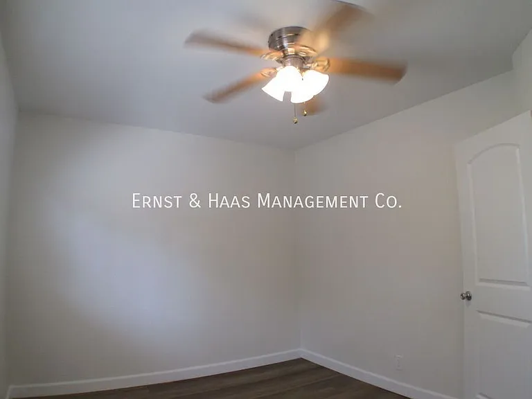 230 E Hullett St #1 — Photo 25