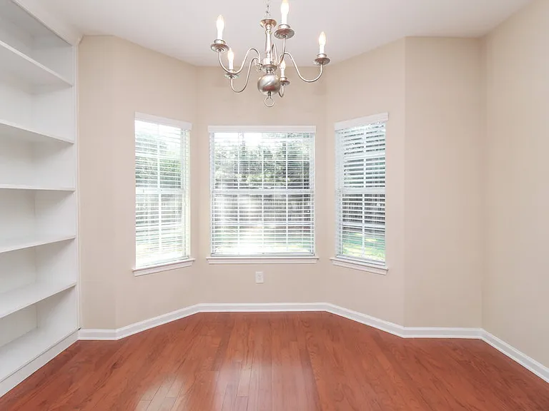 4940 Hopewell Manor Dr — Photo 4