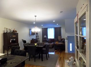 16 Oak Branch Dr, Brookfield, CT 06804