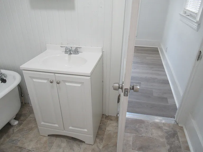 14 Elm St — Photo 12