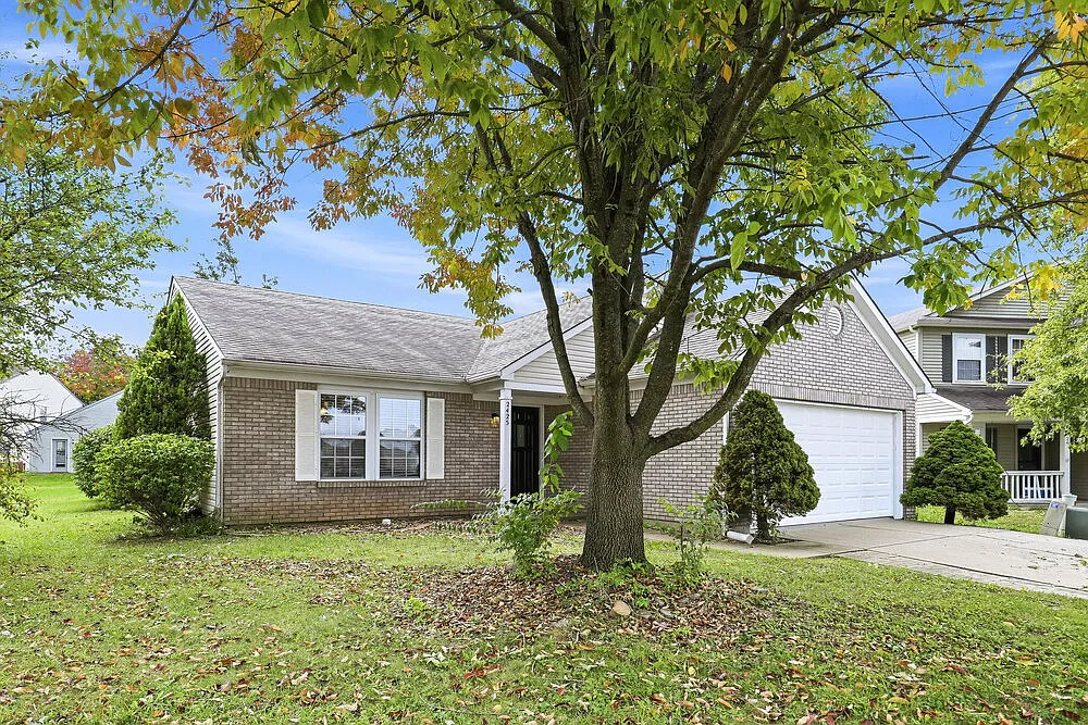 3 bed, 2.0 bath, 1505 sqft, $1,965 — Photo 3